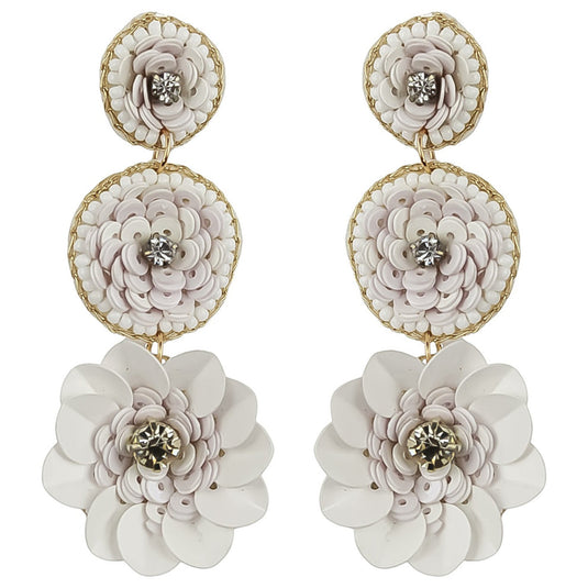 Niquero White Earrings